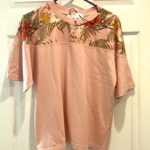 Women’s shirt